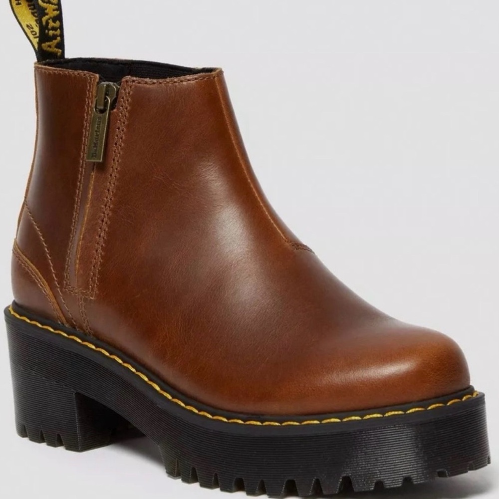Dr. Martens ROMETTY WOMEN'S LEATHER CHELSEA BOOTS